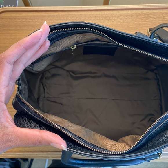 Coach 4410 - Picture 8 of 17